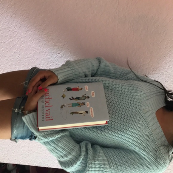 Blue sweater - Picture 1 of 1